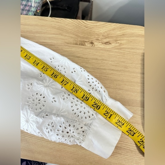 NEW Talbots White Embroidered Eyelet-Hem Long Sleeve Tunic Top Sz Small Petite - Picture 10 of 11